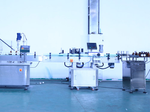 oral liquid filling plugging and capping machine